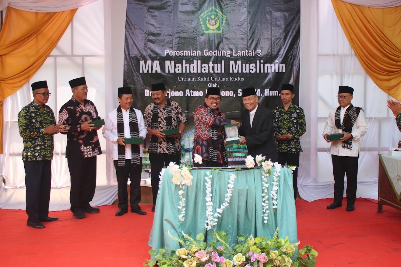 Resmikan Gedung MA Nahdlatul Muslimin, Waka BPIP: Santri Pilar Indonesia Merdeka